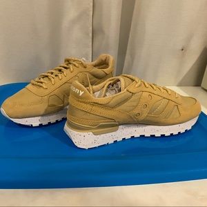 saucony sneakers